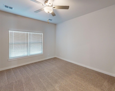 736 Layton Court - Photo Thumbnail 8