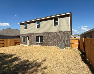 736 Layton Court - Photo Thumbnail 21