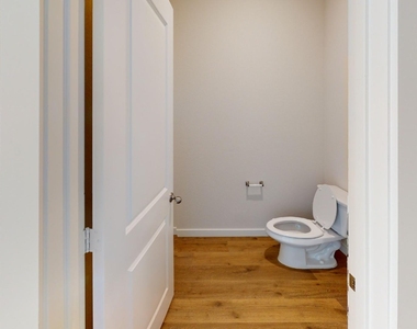 736 Layton Court - Photo Thumbnail 17