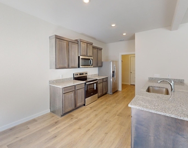 736 Layton Court - Photo Thumbnail 3