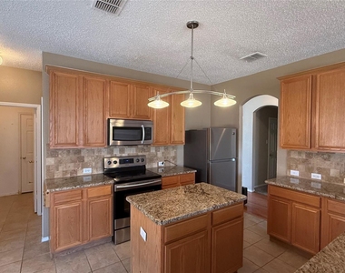 1433 Winterwood Drive - Photo Thumbnail 3