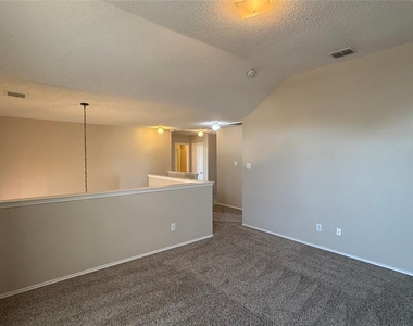 1433 Winterwood Drive - Photo Thumbnail 11