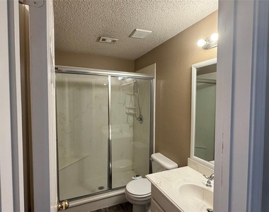 1433 Winterwood Drive - Photo Thumbnail 21