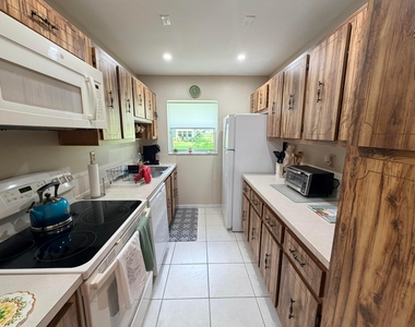 5344 Lakefront Boulevard - Photo Thumbnail 4