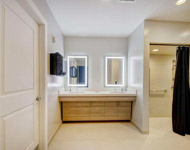 625 Casa Loma Boulevard - Photo Thumbnail 13