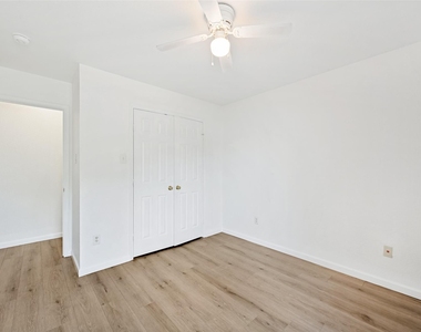 308 Rock Hill Drive - Photo Thumbnail 22