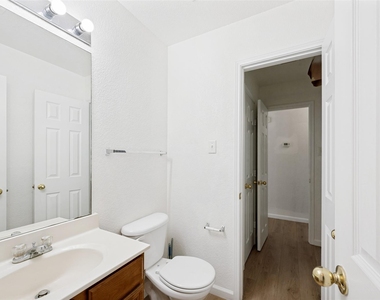308 Rock Hill Drive - Photo Thumbnail 24