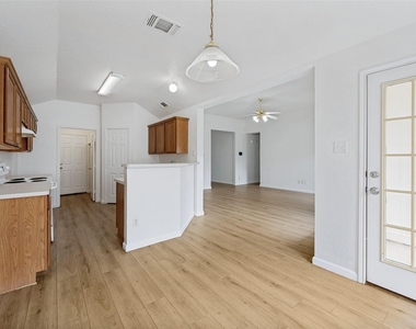308 Rock Hill Drive - Photo Thumbnail 10