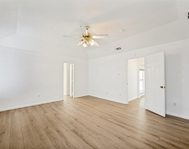 308 Rock Hill Drive - Photo Thumbnail 16