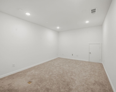 2507 Gentle Knoll Drive - Photo Thumbnail 14