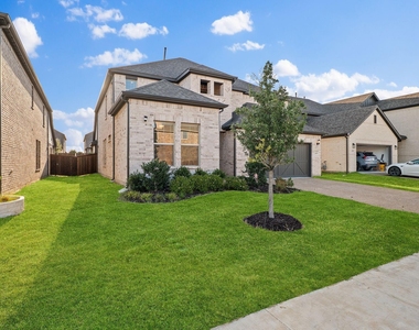 2507 Gentle Knoll Drive - Photo Thumbnail 1