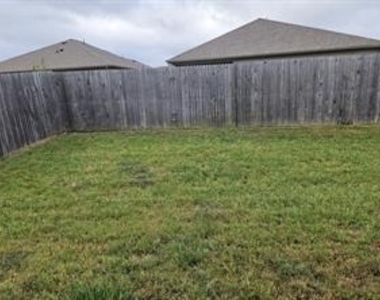 1405 Brindle Drive - Photo Thumbnail 17