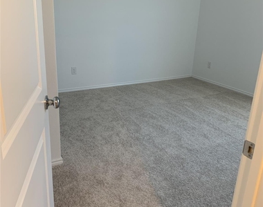 1230 Cherry Bark Drive - Photo Thumbnail 13