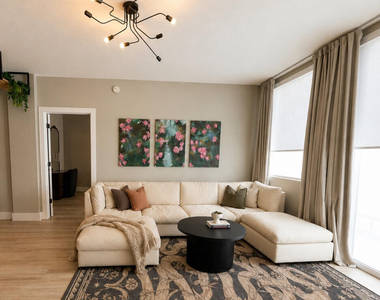3339 Virginia Street - Photo Thumbnail 11