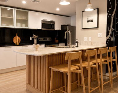 3339 Virginia Street - Photo Thumbnail 9