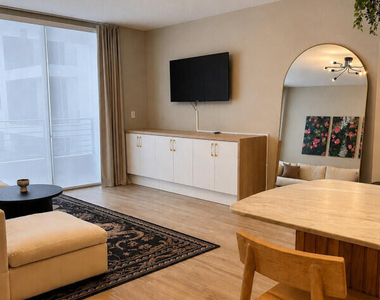 3339 Virginia Street - Photo Thumbnail 12