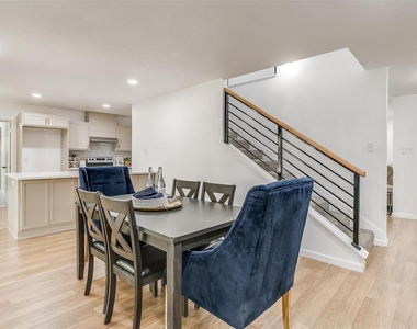 1701 Larkspur Drive - Photo Thumbnail 15