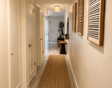 200 Galen Drive - Photo Thumbnail 11