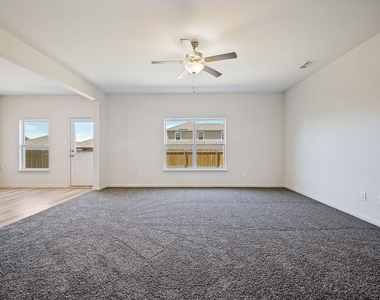 13616 Roosevelt Arch Drive - Photo Thumbnail 4