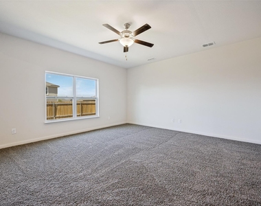 13616 Roosevelt Arch Drive - Photo Thumbnail 5