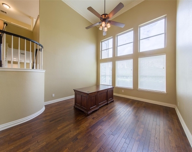 656 Water Oak Drive - Photo Thumbnail 11