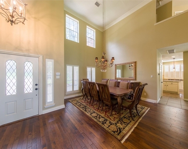 656 Water Oak Drive - Photo Thumbnail 5