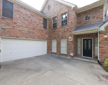 656 Water Oak Drive - Photo Thumbnail 1