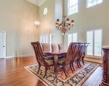 656 Water Oak Drive - Photo Thumbnail 4