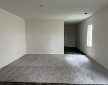 5925 Sahara Drive - Photo Thumbnail 4