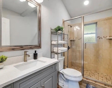 1718 Ripley Street - Photo Thumbnail 15