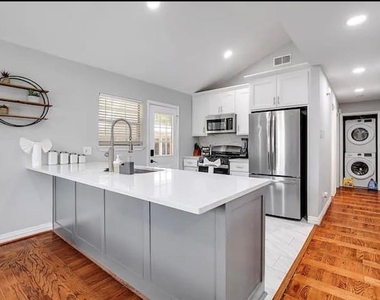 1718 Ripley Street - Photo Thumbnail 7
