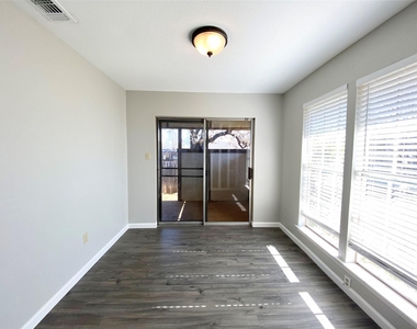 3809 Tamarron Lane - Photo Thumbnail 4