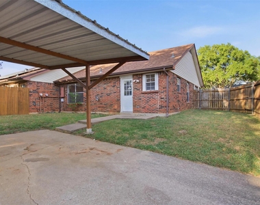 2901 Kathleen Lane - Photo Thumbnail 17