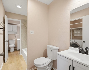 2901 Kathleen Lane - Photo Thumbnail 10