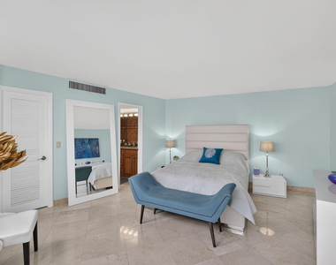 2800 N Ocean Drive - Photo Thumbnail 16