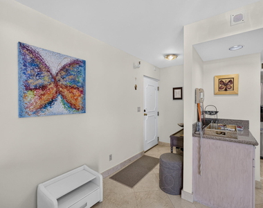 2800 N Ocean Drive - Photo Thumbnail 32