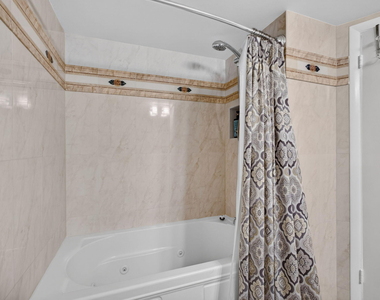2800 N Ocean Drive - Photo Thumbnail 37
