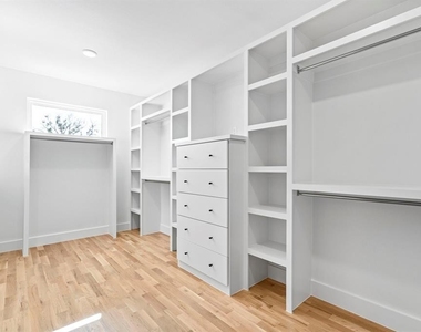 5836 Martel Avenue - Photo Thumbnail 23