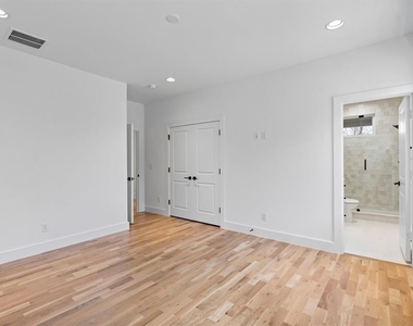 5836 Martel Avenue - Photo Thumbnail 21