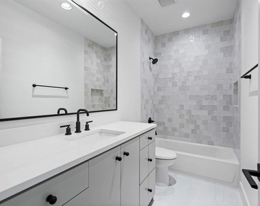 5836 Martel Avenue - Photo Thumbnail 15