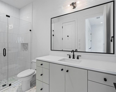 5836 Martel Avenue - Photo Thumbnail 12