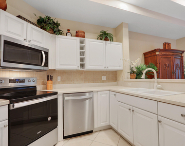 8936 Sandshot Court - Photo Thumbnail 15