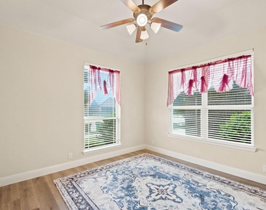 1509 Yellowthroat Drive - Photo Thumbnail 15