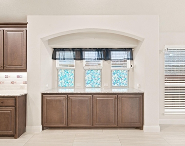 1509 Yellowthroat Drive - Photo Thumbnail 13