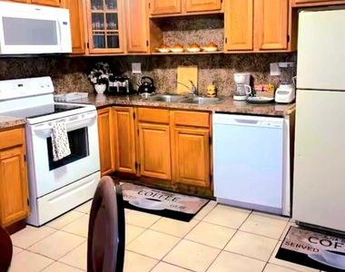 5441 Nw 17th Court - Photo Thumbnail 6