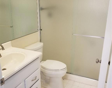 1104 Bahama Bend - Photo Thumbnail 9