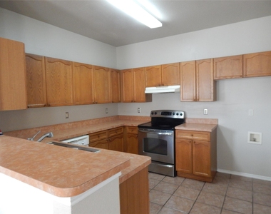 1027 Tennessee Trail - Photo Thumbnail 8