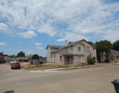 1027 Tennessee Trail - Photo Thumbnail 1