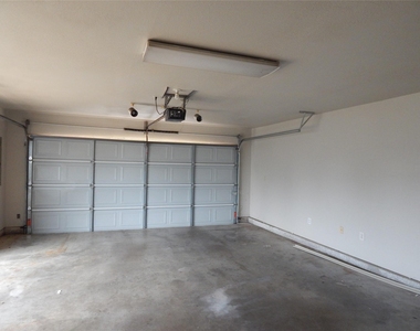 1027 Tennessee Trail - Photo Thumbnail 26