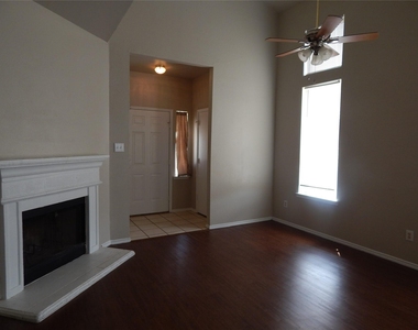 1027 Tennessee Trail - Photo Thumbnail 13